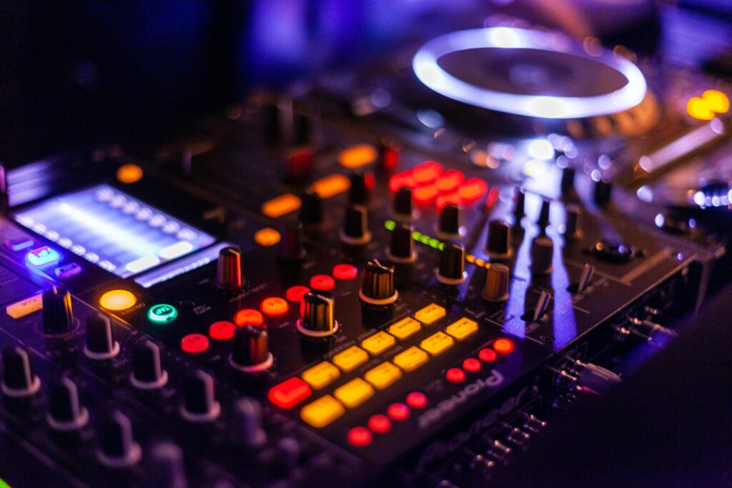 Electronic Music Production – DJ